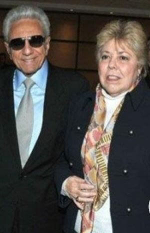 William Mebarak Chadid with his wife Nidia Ripoll in an event.